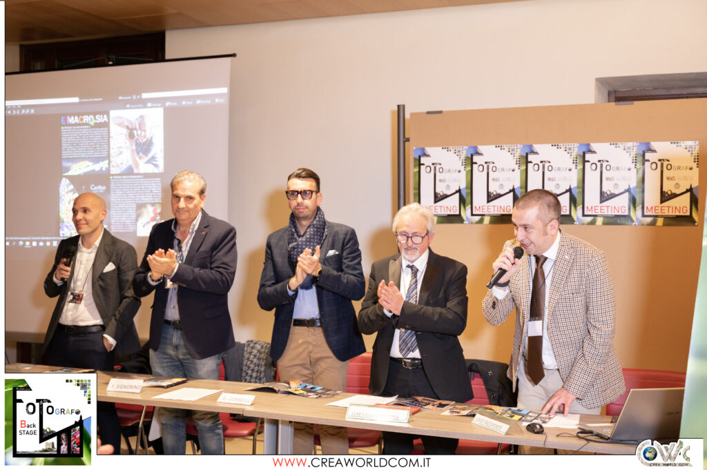 Tavolo conferenziale del master Fotografo 2022 di Canicattì in cui sono presenti: Gaetano Ricotta, Francesco Signorino, Giuseppe Corsello, Livio Facciponte e Salvatore Caico